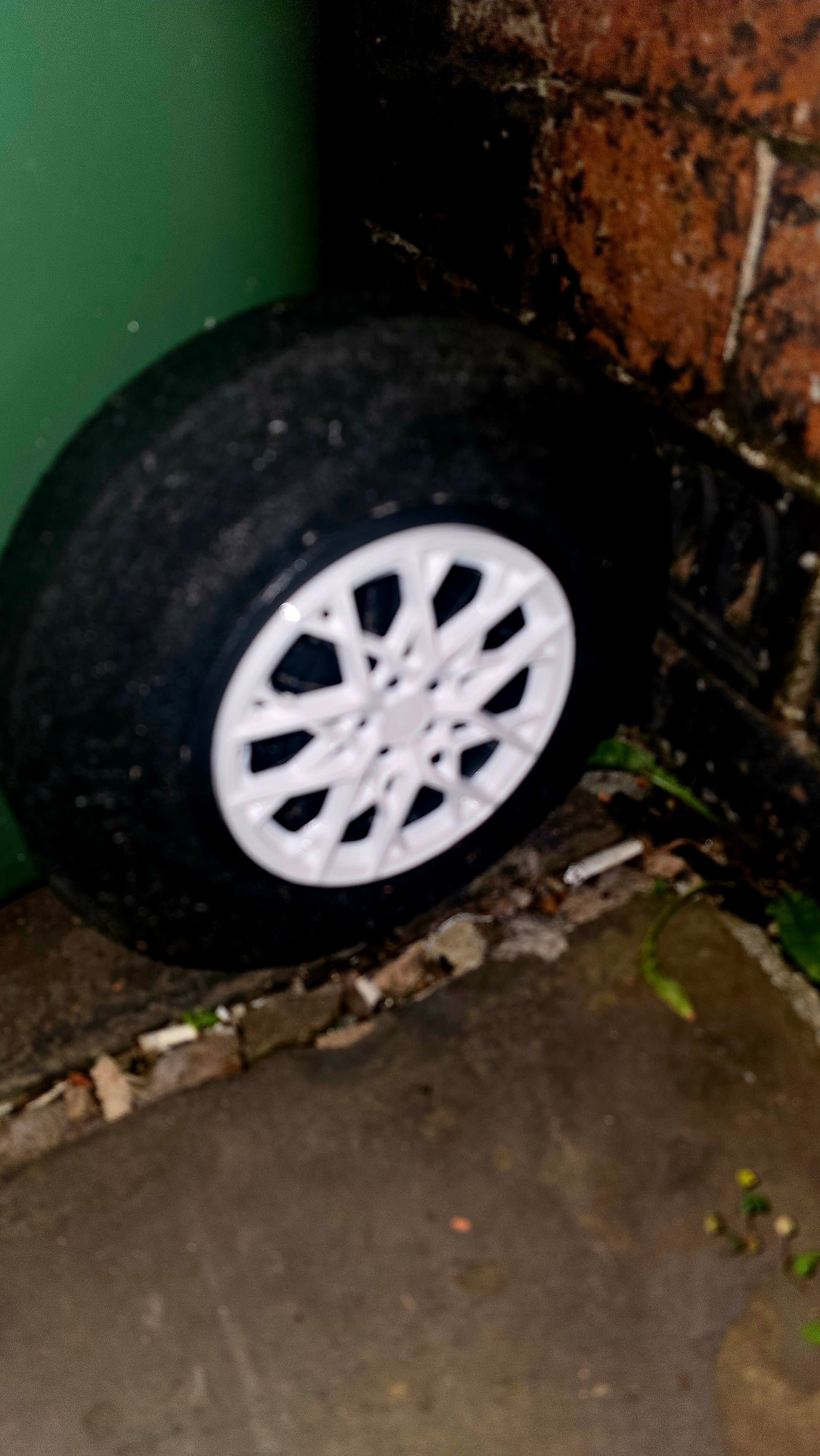 3D Printed Wheelie Bin Alloy Rims – Custom Multi-Spoke Bin Wheel Covers